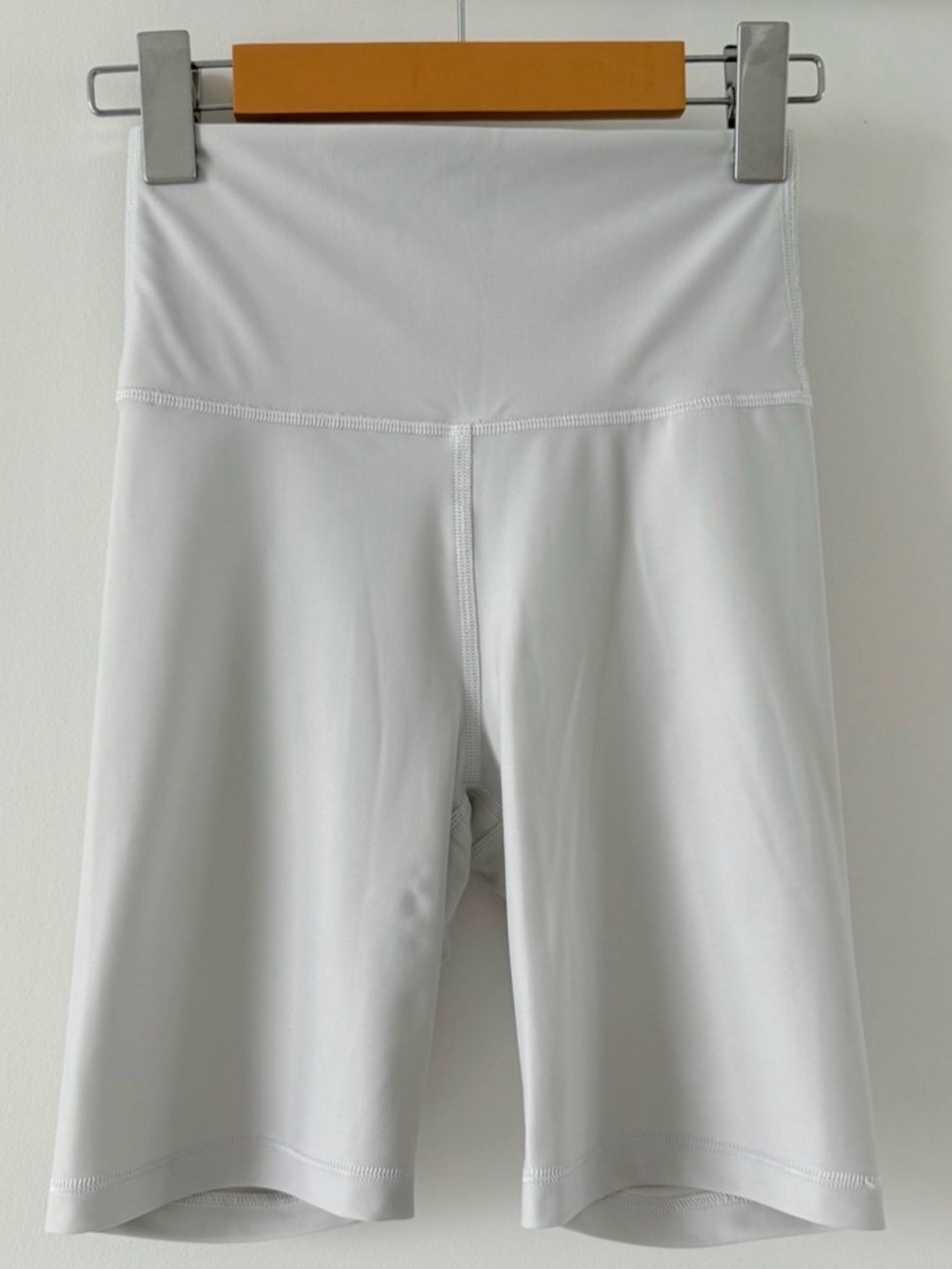 Aritzia TNA Butter Atmosphere 7” Bike Shorts XS Light Blue Gray - Picture 2 of 12